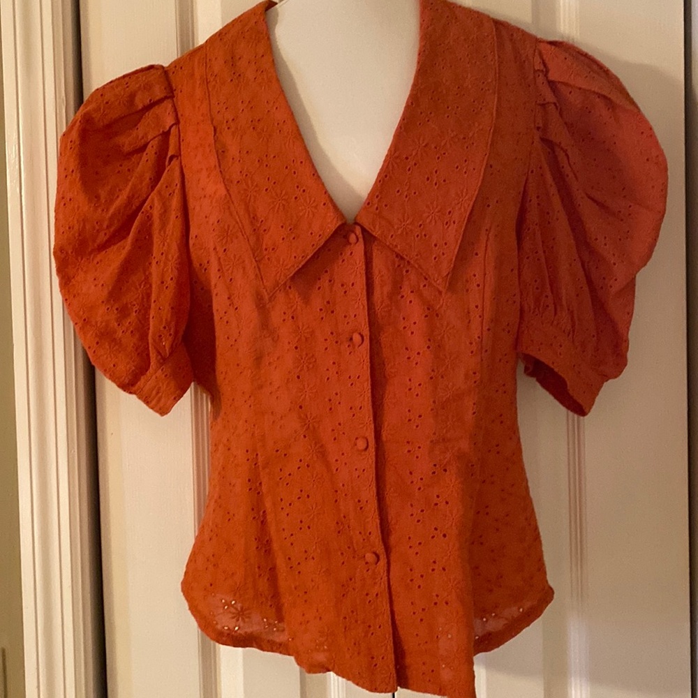 Solitare beautiful eyelet blouse